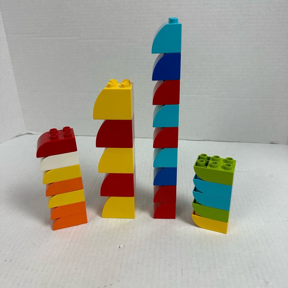 Duplos Lot of 26 Curved Top Slope Blocks Bricks Assorted Sizes Colors - Picture 2 of 9